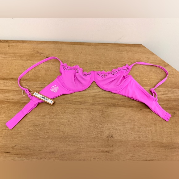 SKIMS Fits Everybody bra and thong set- color Neon Orchid - NWT - Picture 6 of 12